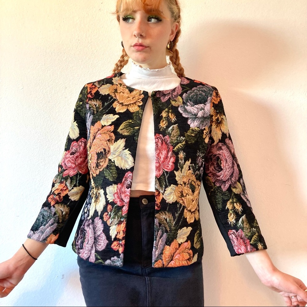 Gorgeous floral couch print  blazer